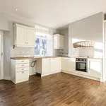 Rent 4 bedroom house in Yorkshire And The Humber