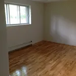 Appartement de 548 m² avec 3 chambre(s) en location à Montreal