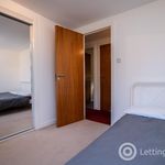 Rent 2 bedroom flat in Aberdeen