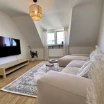 Rent 1 bedroom apartment of 840 m² in Dusseldorf