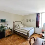 Rent 1 bedroom apartment of 57 m² in New York City