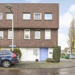 Huur 4 slaapkamer huis van 160 m² in 's-Gravenhage