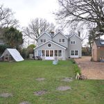 Rent 3 bedroom flat in New Forest