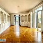 Rent 6 bedroom apartment of 200 m² in Rome