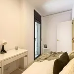 Rent 6 bedroom apartment in Barcelona