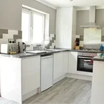 Rent 3 bedroom flat in North East England