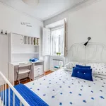 Rent a room in lisbon