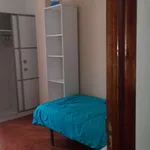 Rent a room of 128 m² in santander