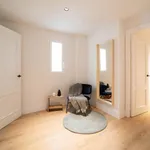 Rent 4 bedroom apartment of 180 m² in Madrid