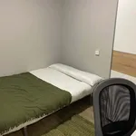 Rent a room in Madrid