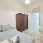 Rent a room in lisbon