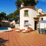 SE ALQUILA VILLA EN DENIA