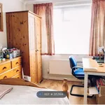 Rent 5 bedroom house in East Of England