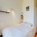 Louez une chambre de 240 m² à Paris