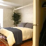 Rent 3 bedroom apartment in Manhattan