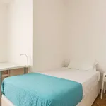 Rent a room of 160 m² in madrid