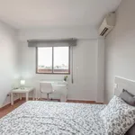 Alquilar 5 dormitorio apartamento en Valencia