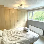 Rent 4 bedroom house in Preston