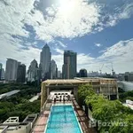 Rent 2 bedroom apartment of 141 m² in Bangkok