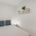 Rent 7 bedroom apartment in Barcelona