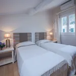 Rent 1 bedroom apartment of 49 m² in Florence