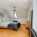 Miete 2 Schlafzimmer wohnung von 80 m² in Zürich