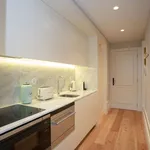 Rent 4 bedroom apartment of 42 m² in Porto