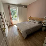 Rent 2 bedroom apartment of 570 m² in Paris