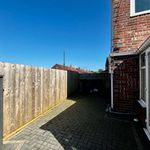 Rent 3 bedroom flat in North East England