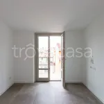 Rent 3 bedroom apartment of 104 m² in Milano