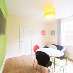 room in Bath Road, Reading