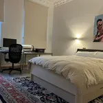 Miete 3 Schlafzimmer wohnung von 140 m² in Hanover