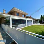 Rent 6 bedroom house of 359 m² in Rome