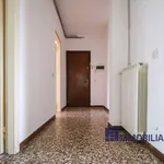 Rent 2 bedroom apartment of 60 m² in Ispra