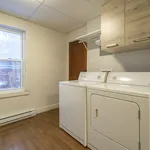 Rent 5 bedroom apartment in Sherbrooke