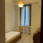 Rent 4 bedroom apartment of 121 m² in Milan