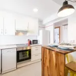 Rent 4 bedroom apartment in Valencia