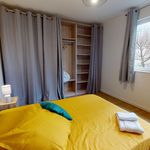 Appartement de 12 m² avec 4 chambre(s) en location à Oullins