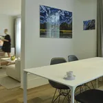 Miete 3 Schlafzimmer wohnung von 47 m² in Stuttgart