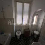 Rent 2 bedroom apartment of 95 m² in Genoa