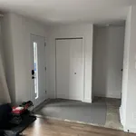 Rent 6 bedroom house in Lévis