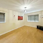 Rent 2 bedroom flat of 60 m² in Salford