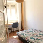 Rent a room in lisbon