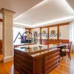 Rent 8 bedroom house of 630 m² in Calusco d'Adda