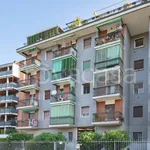 Rent 1 bedroom apartment of 40 m² in Milano