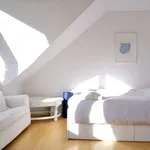 Miete 5 Schlafzimmer wohnung von 220 m² in berlin