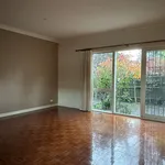 Rent 4 bedroom house in Melbourne