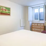 Rent 1 bedroom apartment of 55 m² in lisbon