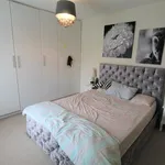 Rent 3 bedroom house in Staines-upon-Thames