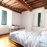 Rent 3 bedroom apartment of 85 m² in Siena